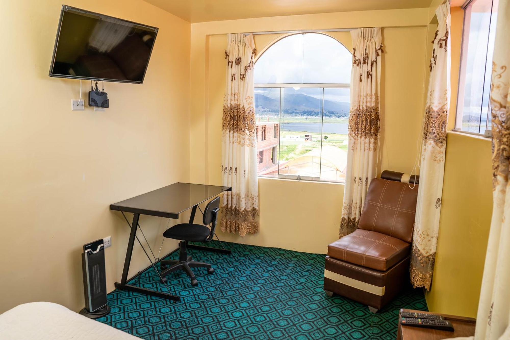 Hotel Summita Yunguyo Kültér fotó