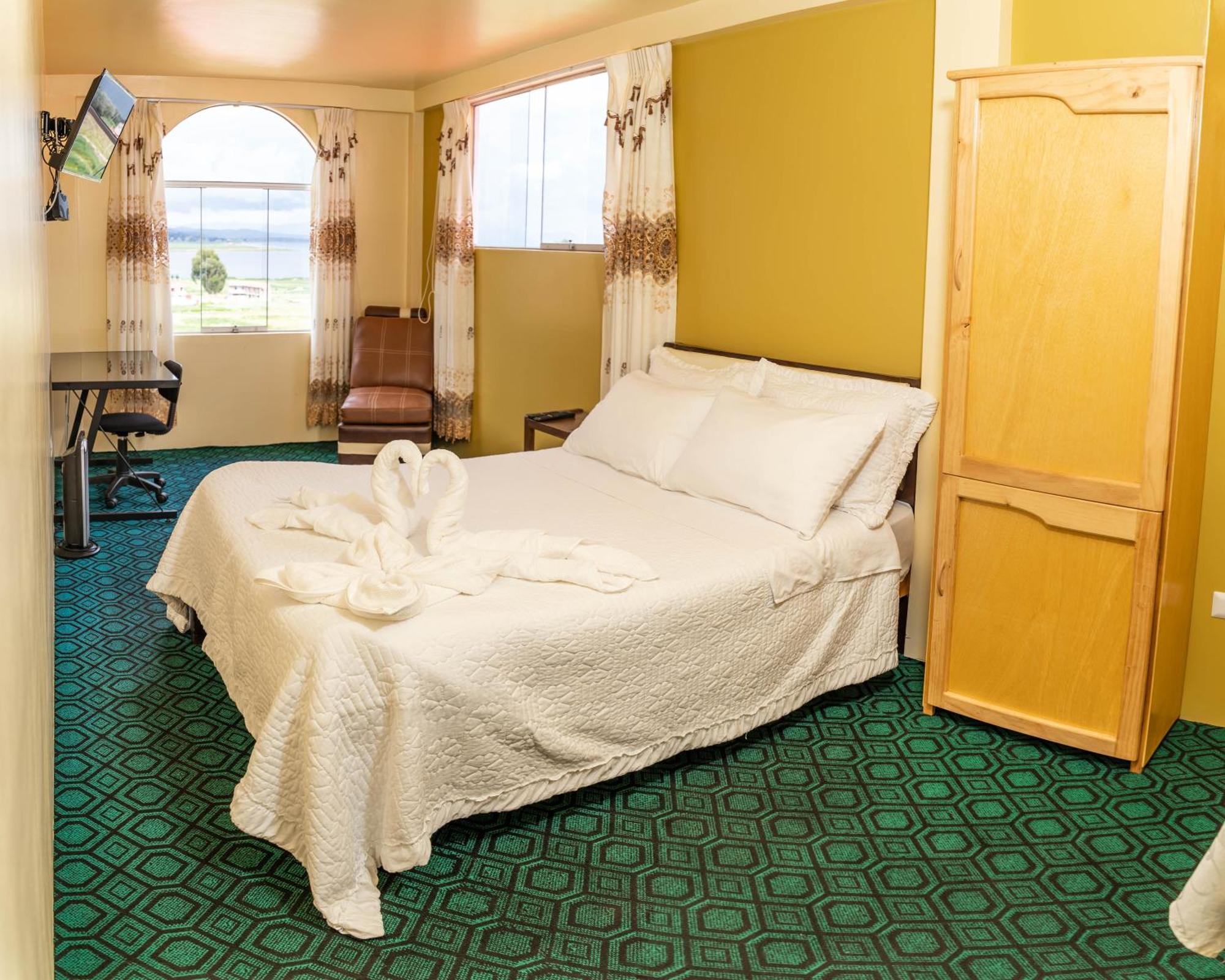 Hotel Summita Yunguyo Kültér fotó
