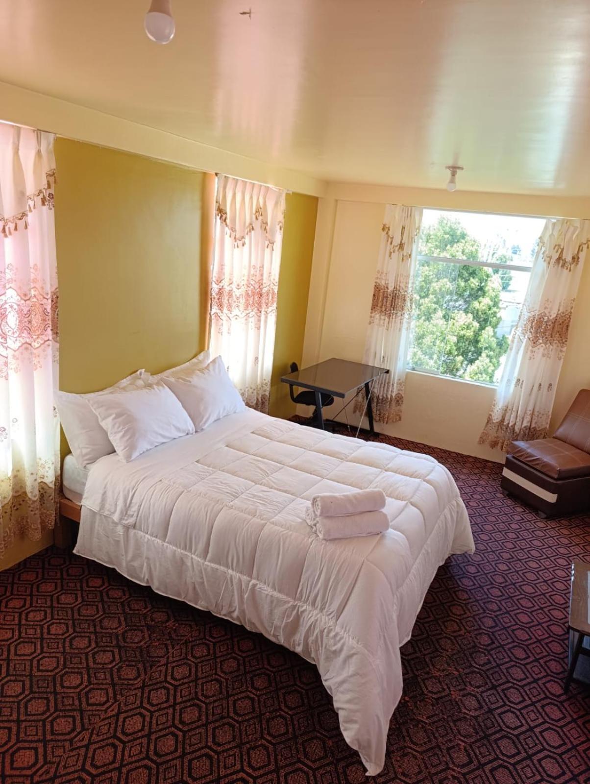 Hotel Summita Yunguyo Kültér fotó