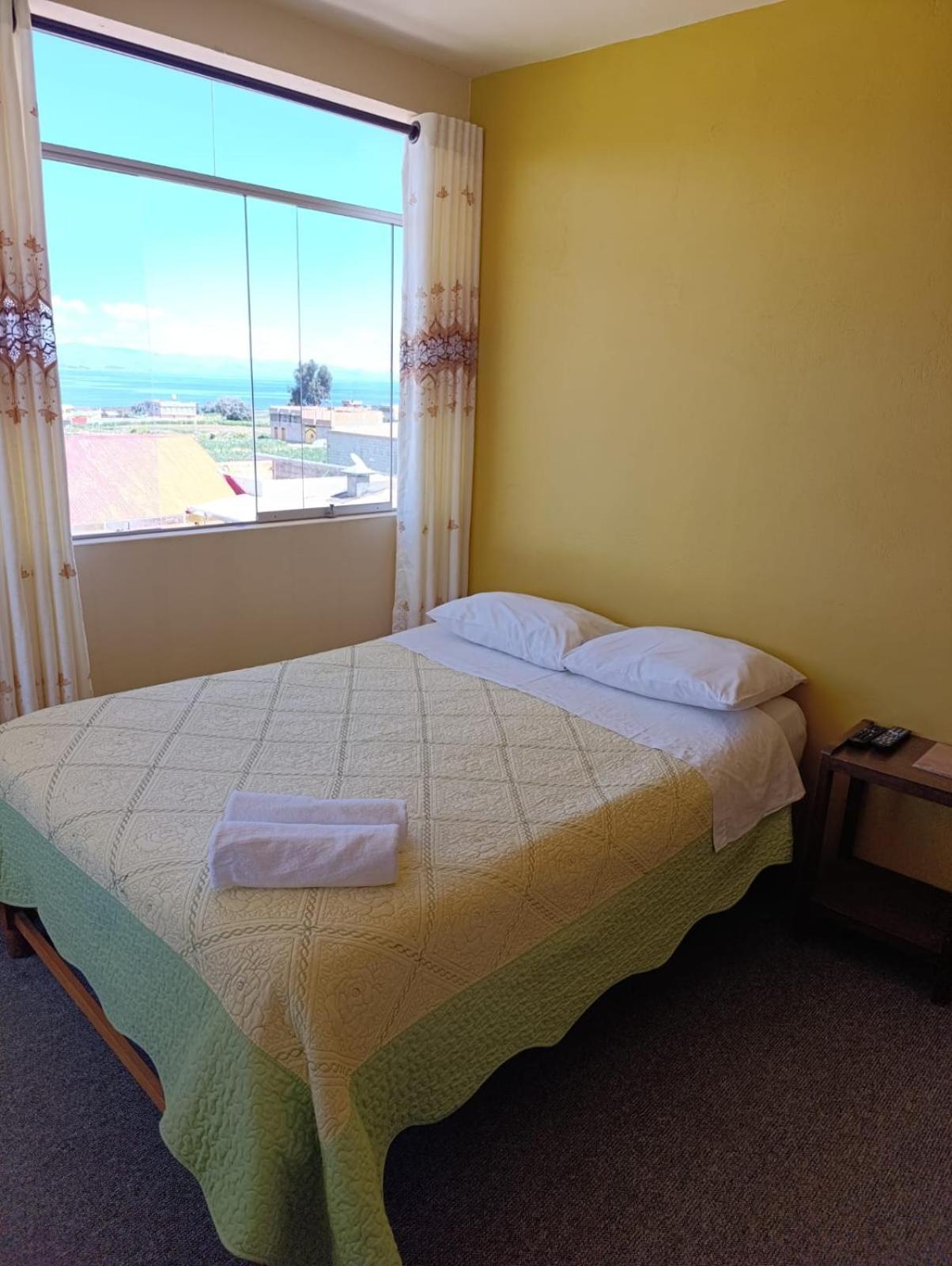 Hotel Summita Yunguyo Kültér fotó