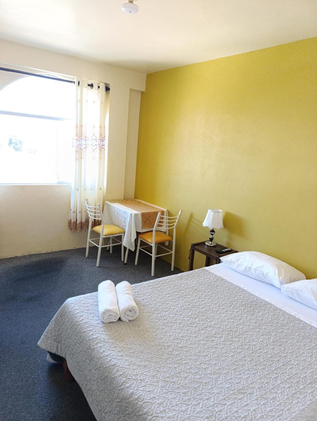 Hotel Summita Yunguyo Kültér fotó