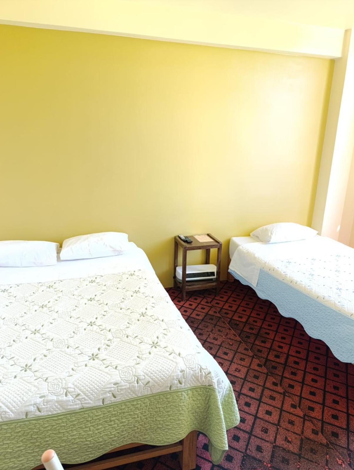 Hotel Summita Yunguyo Kültér fotó